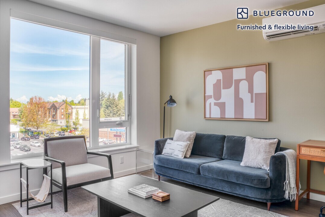 2401 S Jackson St in Seattle, WA - Building Photo