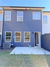 129 Jaxton St in Hoschton, GA - Building Photo - Building Photo