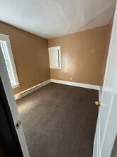 1108 E Lake Rd in Erie, PA - Building Photo - Building Photo