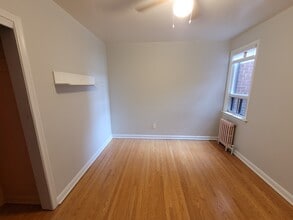 354 Wilson Av in Toronto, ON - Building Photo - Building Photo