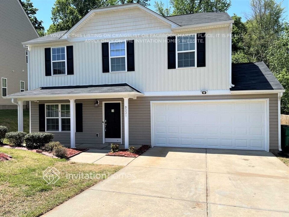 9331 Bradstreet Commons Way in Charlotte, NC - Building Photo