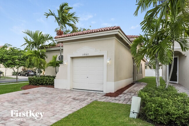3982 NE 13th Dr in Homestead, FL - Building Photo - Building Photo
