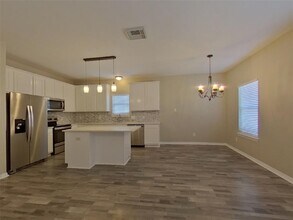 10015 Sweet Nectar Ln in Tomball, TX - Building Photo - Building Photo