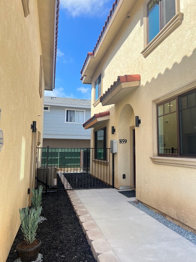 property at 859 Florida St