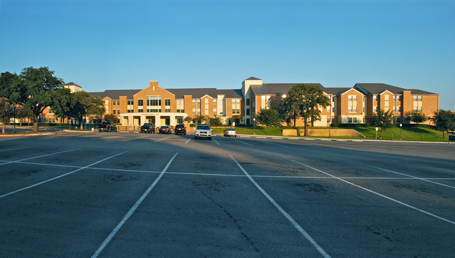 Kalpana Chawla Hall in Arlington, TX - Building Photo - Building Photo