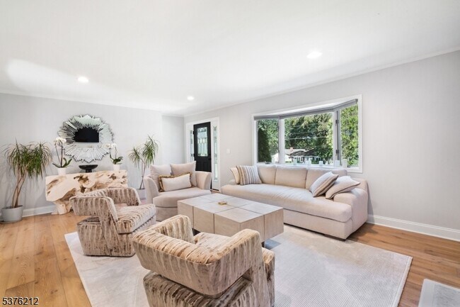 10 Beech Terrace in Hanover, NJ - Building Photo - Building Photo