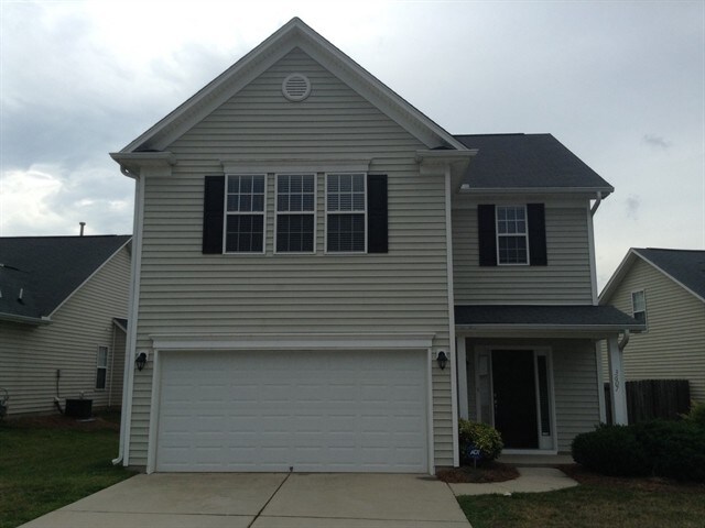 3607 Sunset Hollow Dr in High Point, NC - Foto de edificio