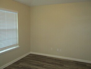 3748 Juliet Leia Cir S in Jacksonville, FL - Foto de edificio - Building Photo