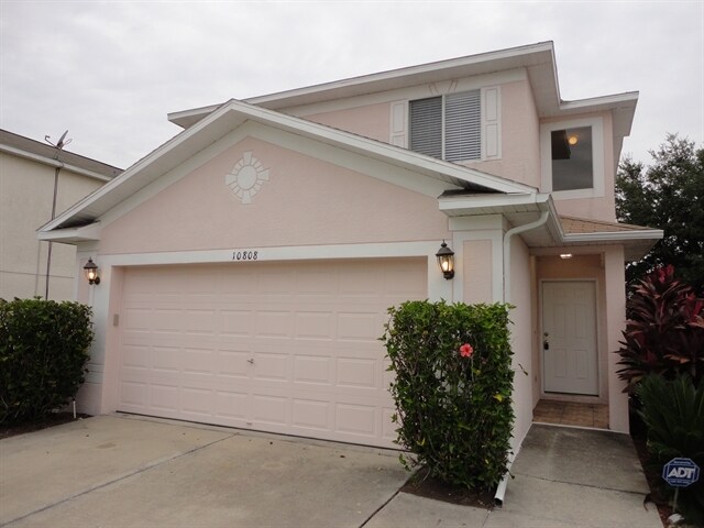 10808 Candle Stick Ln in Riverview, FL - Building Photo