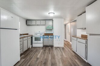 15391 Flud Rd in Kemp, TX - Building Photo - Building Photo