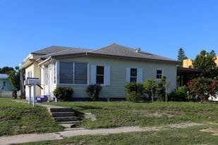 700 Talladega St in West Palm Beach, FL - Building Photo
