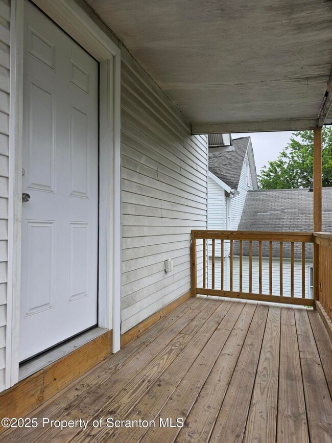 2204 Golden Ave in Scranton, PA - Building Photo - Building Photo