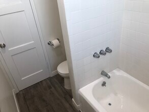 4354 Elenda St, Unit 1 in Culver City, CA - Building Photo - Building Photo