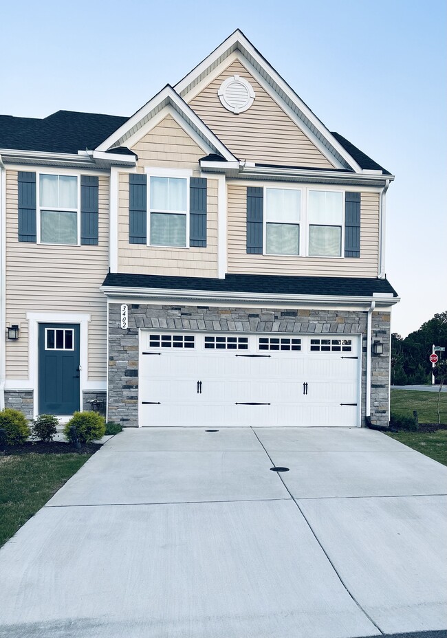 property at 3402 Foxglove Dr