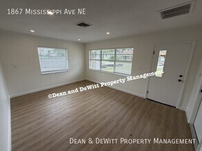 1867 Mississippi Ave NE in St. Petersburg, FL - Building Photo - Building Photo