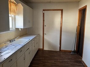 2026 E 10th St N in Wichita, KS - Building Photo - Building Photo