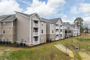 The Manor at Union Crossing in Gastonia, NC - Building Photo