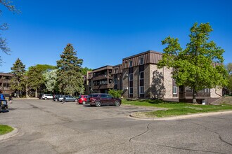 4201-4207 Lakeside Ave N in Minneapolis, MN - Building Photo - Primary Photo