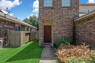 12230 Turchin Dr in Houston, TX - Foto de edificio - Building Photo