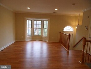 43441 Postrail Square in Ashburn, VA - Building Photo - Building Photo