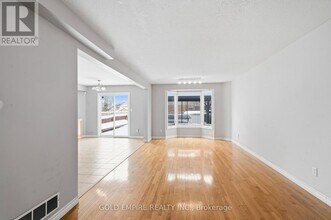 1307 Blackmaple Dr in London, ON - Building Photo - Building Photo