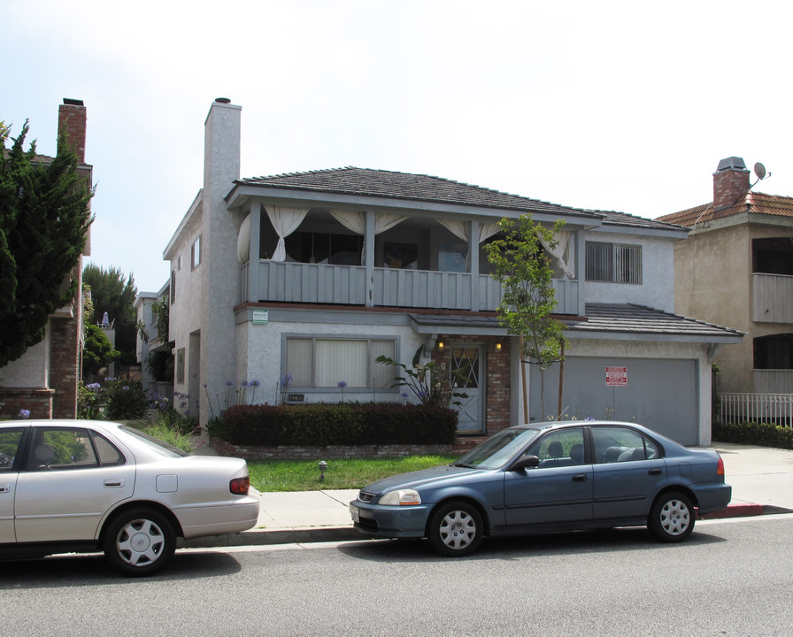 2235 20th St in Santa Monica, CA - Building Photo