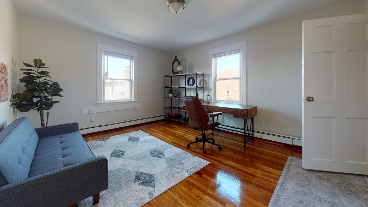 19 Winship St, Unit 2.5 BED Brighton in Boston, MA - Building Photo