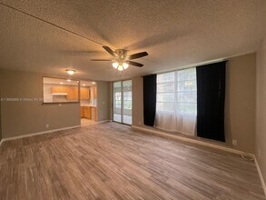 7875 Margate Blvd in Margate, FL - Building Photo - Building Photo