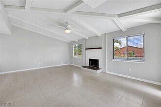 6324 Royal Woods Dr in Ft. Myers, FL - Building Photo - Building Photo