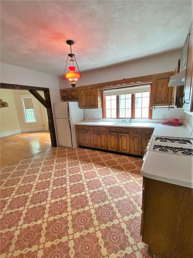 186 Powder House Blvd, Unit 2