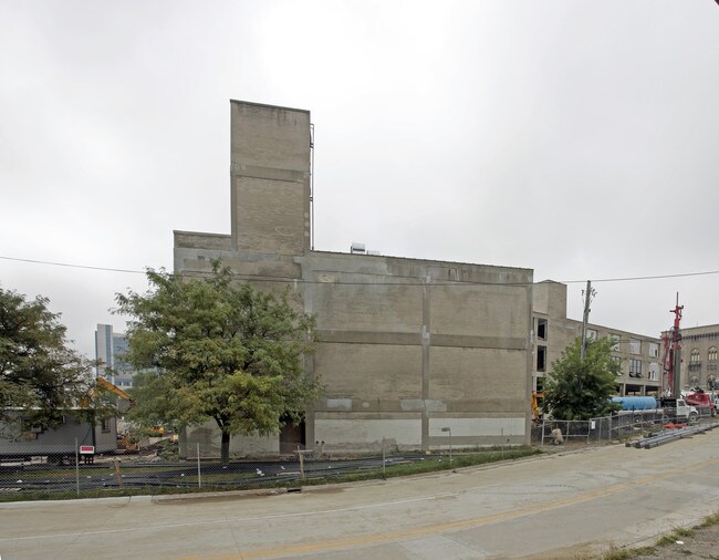 Lafayette Place Lofts in Pontiac, MI - Building Photo - Building Photo