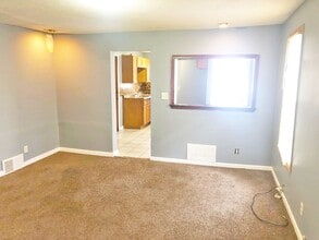 7815 Jeffries Ave in Cleveland, OH - Building Photo - Building Photo