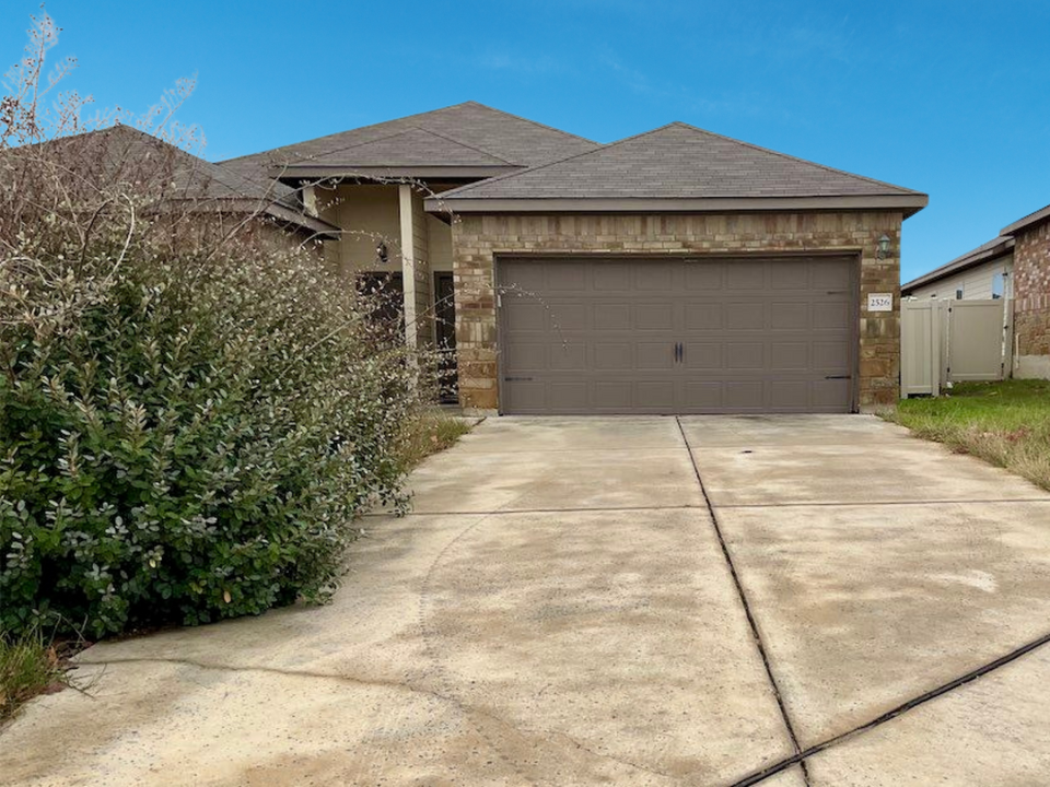 2526 Pahmeyer Rd in New Braunfels, TX - Building Photo