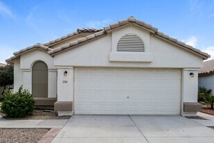 12561 Desert Flower Rd in Avondale, AZ - Building Photo