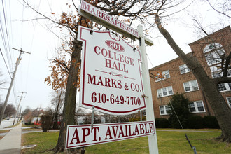 College Hall Apartments in Bryn Mawr, PA - Foto de edificio - Building Photo