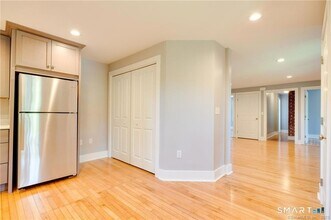 157 River Rd in Willington, CT - Foto de edificio - Building Photo