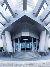 17001 Collins Ave-Unit -3405 in Sunny Isles Beach, FL - Building Photo - Building Photo