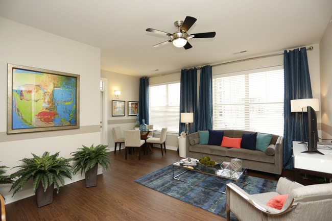 GrandView Flats and Townhomes in Granger, IN - Building Photo - Interior Photo