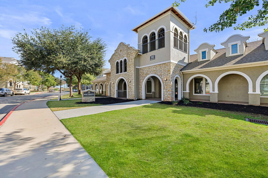 Southgate on Emerald in San Antonio, TX - Foto de edificio