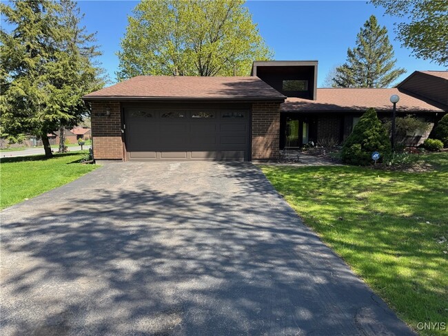 property at 812 Fairway Cir