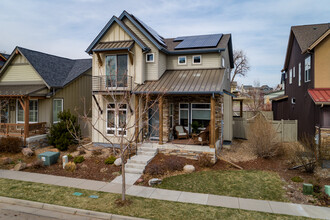 1333 Snowberry Ln in Louisville, CO - Foto de edificio - Building Photo