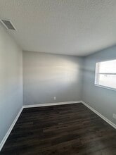 646 88th Ave N in St. Petersburg, FL - Building Photo - Building Photo