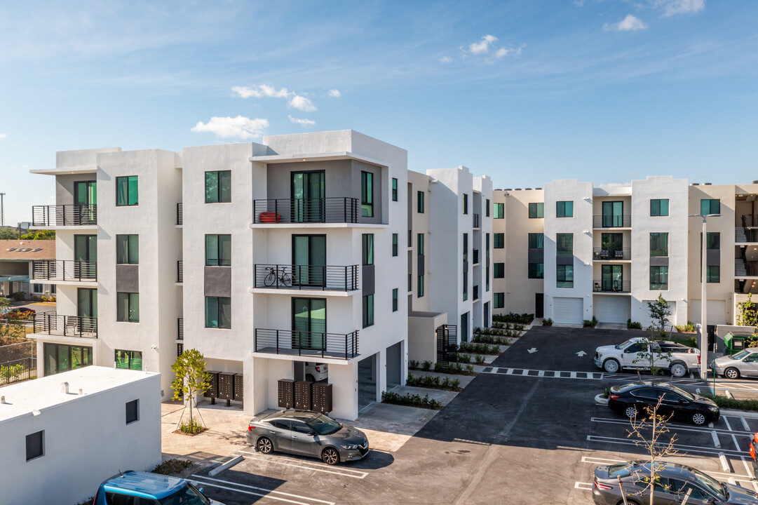 Park Apartments in Homestead, FL - Building Photo