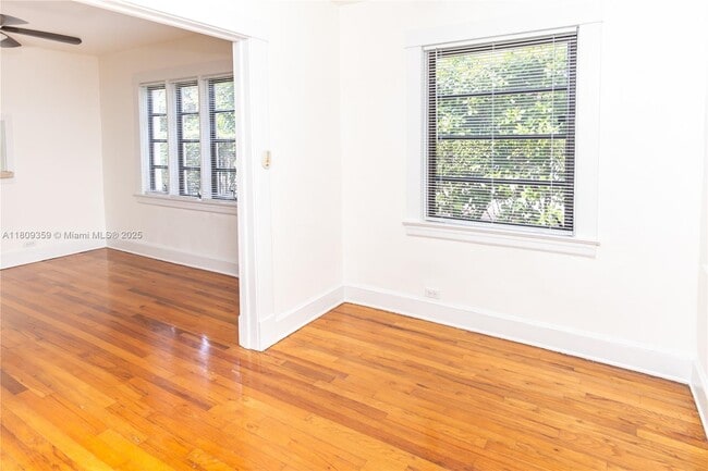 3712 Anderson Rd in Coral Gables, FL - Building Photo - Building Photo