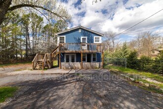 4143 W Beaver Creek Dr in Powell, TN - Foto de edificio - Building Photo