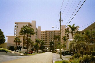 Pilot House Condominiums in Fort Lauderdale, FL - Building Photo - Building Photo