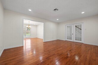 8114 Coolshire Ln in Houston, TX - Building Photo - Building Photo