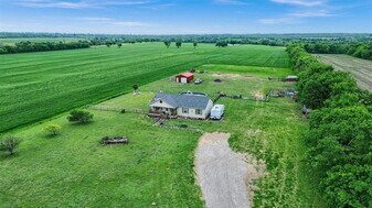 1544 Enloe Rd in Howe, TX - Building Photo