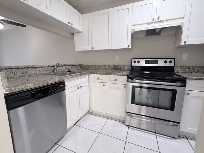 11638 NW 23rd St in Coral Springs, FL - Building Photo - Building Photo