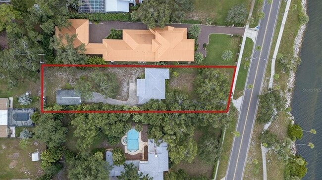 215 Edgewater Dr in Dunedin, FL - Building Photo - Building Photo